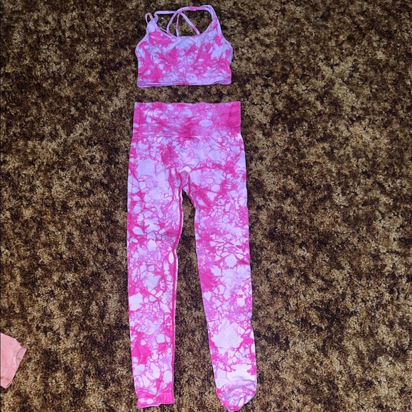 Pink Tie-Dye Sports Bra and Leggings Set - Picture 2 of 2